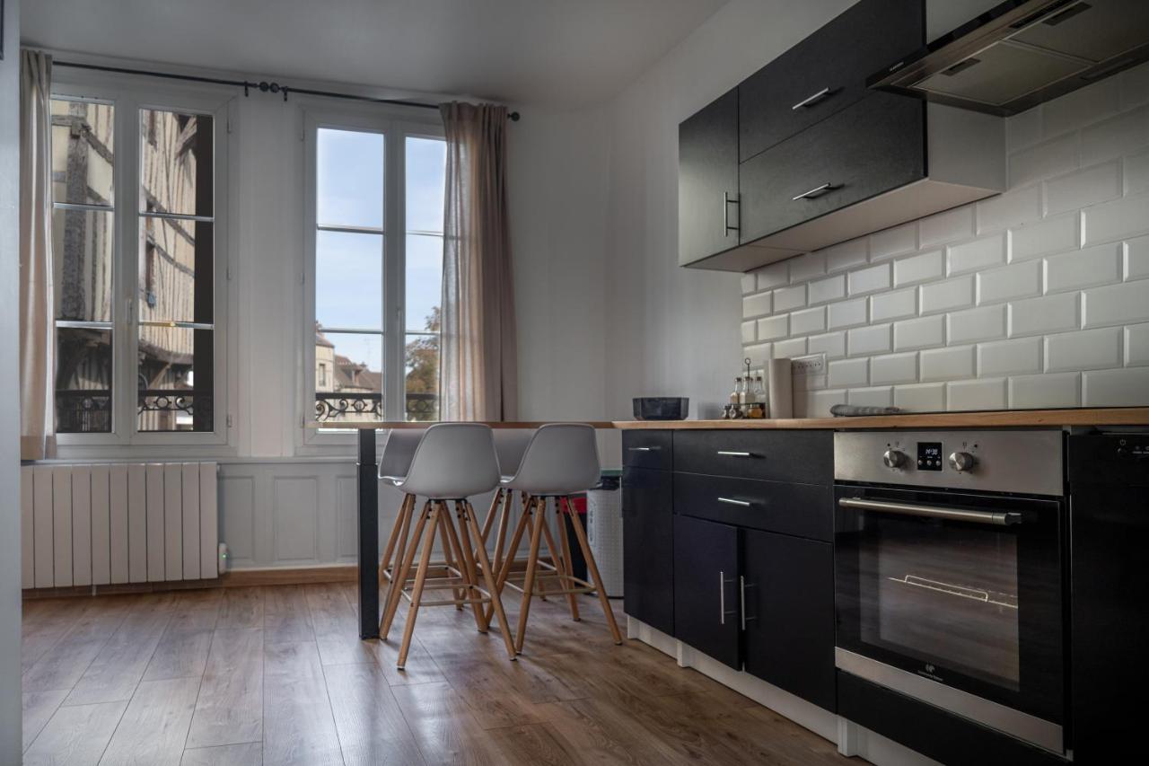 Le Petit Bouchon De Troyes Classe 3 Etoiles Exterior foto