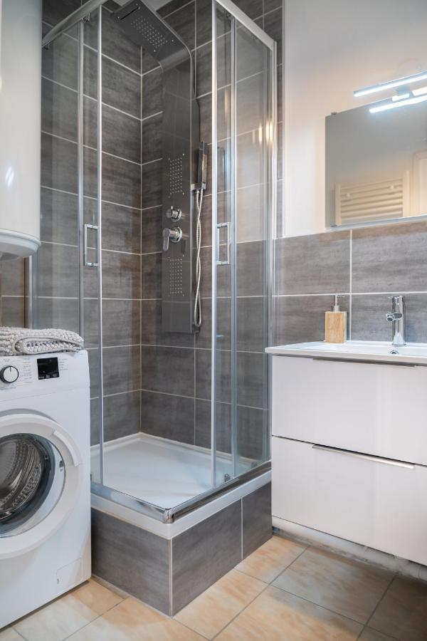 Le Petit Bouchon De Troyes Classe 3 Etoiles Exterior foto